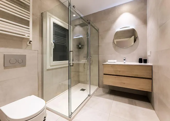 Sunrise I Apto Moderno Junto A Playa De Zurriola *